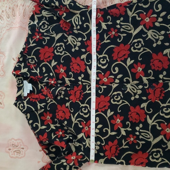 Floral Button Down Floral Shaket Vintage Floral Short Red Flowers (B) - Picture 6 of 9